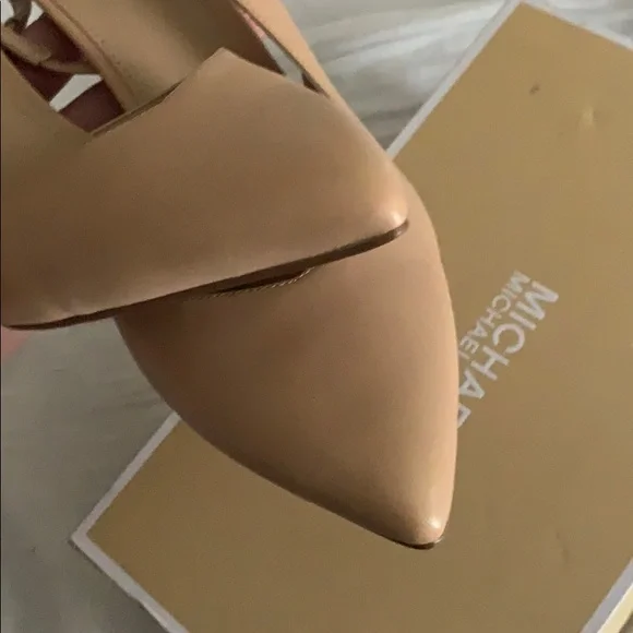 Michael Kors Nude Pointed Heels NWOT - Picture 7 of 7